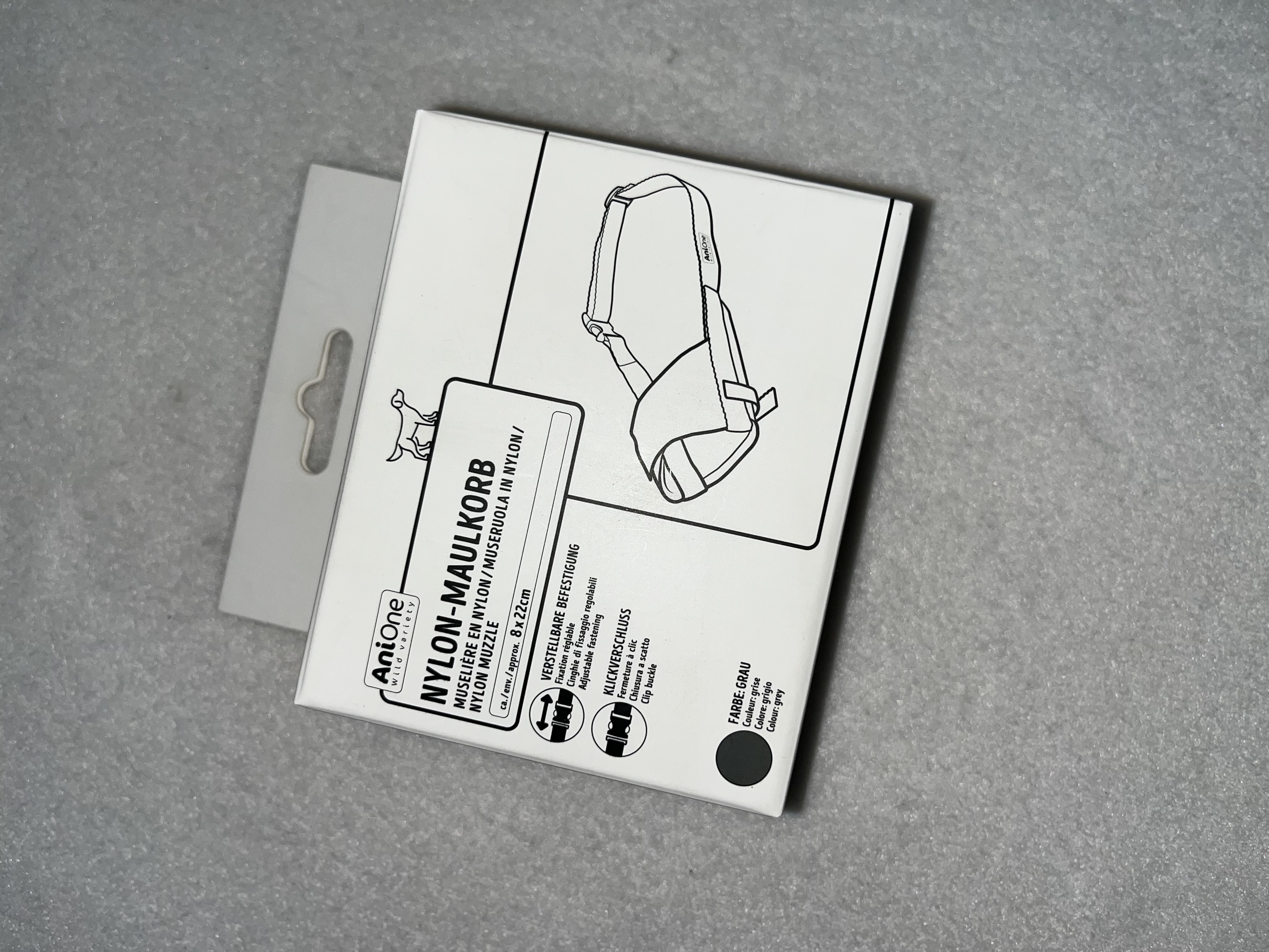 Muselière en nylon AniOne - Taille M (Gris) - Neuve avec boîte